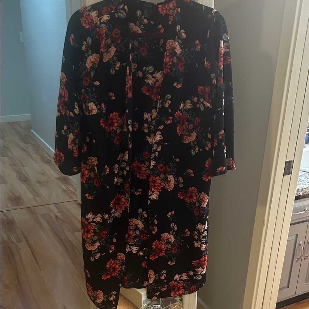 Forever 21 Black Floral Women's cardigan